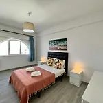Apartman Downtown With Pool By Homing *