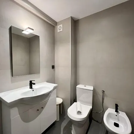 Downtown With Pool By Homing Appartement Albufeira