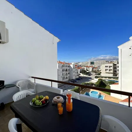Διαμέρισμα Downtown With Pool By Homing Αλμπουφέιρα