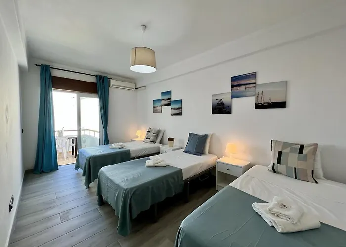 شقة Downtown With Pool By Homing