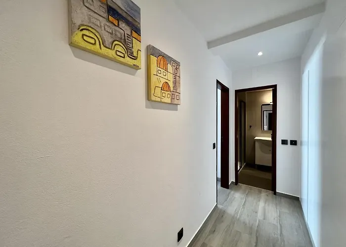 شقة Downtown With Pool By Homing