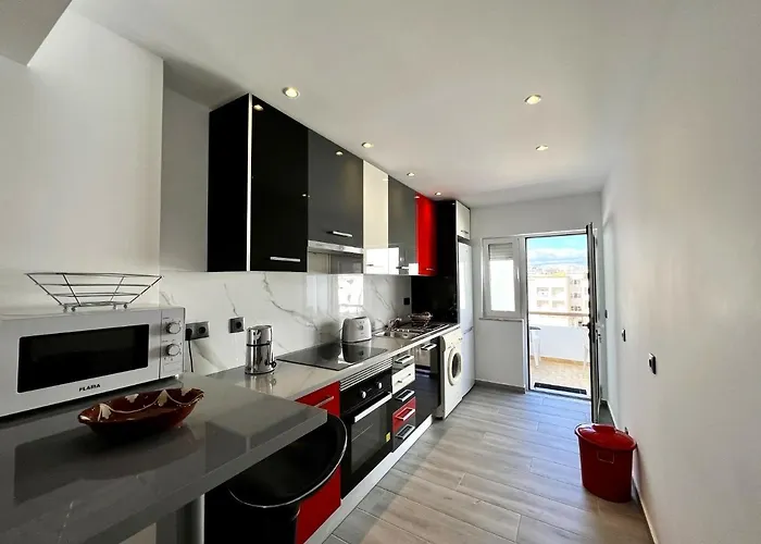 Downtown With Pool By Homing شقة *